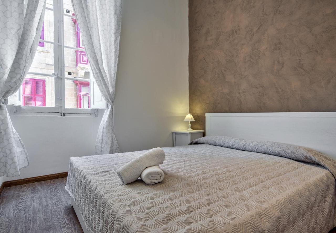 Cozy And Modern Valletta 1-Bedroom Room photo
