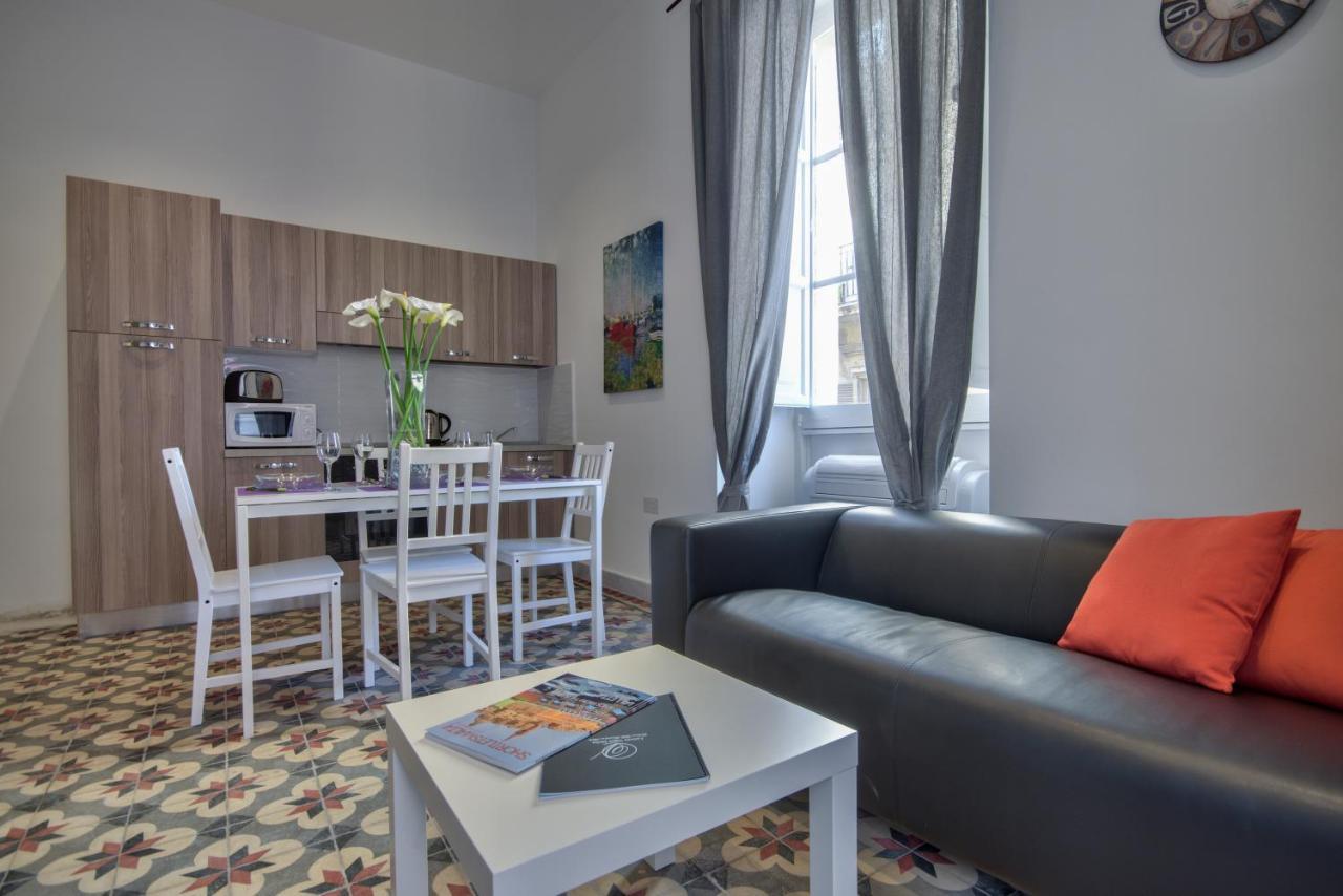 Cozy And Modern Valletta 1-Bedroom Room photo